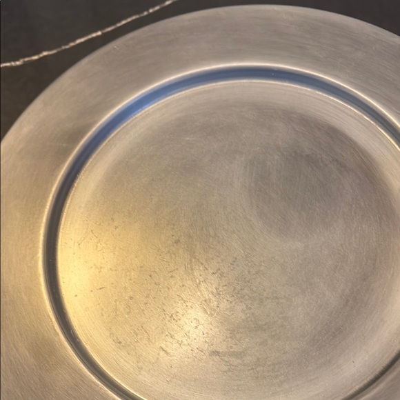 Crate & Barrel Shindig Charger - Picture 7 of 7